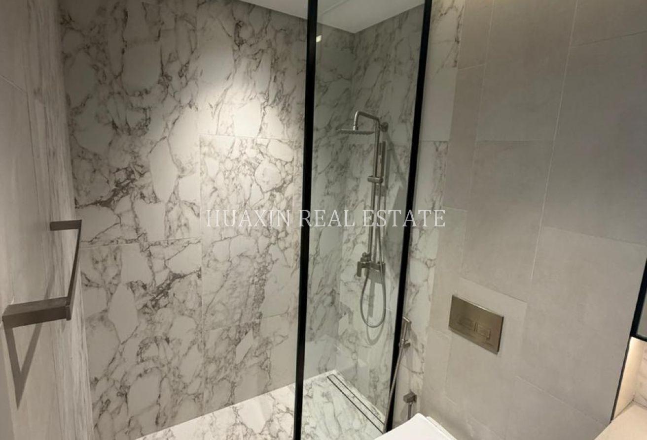 Semi-Furnished| 1Bedroom| Regalia by Deyaar photo 5