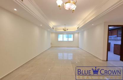 Apartment - 2 Bedrooms - 3 Bathrooms for rent in Al Menhali Building - Oud Metha - Bur Dubai - Dubai