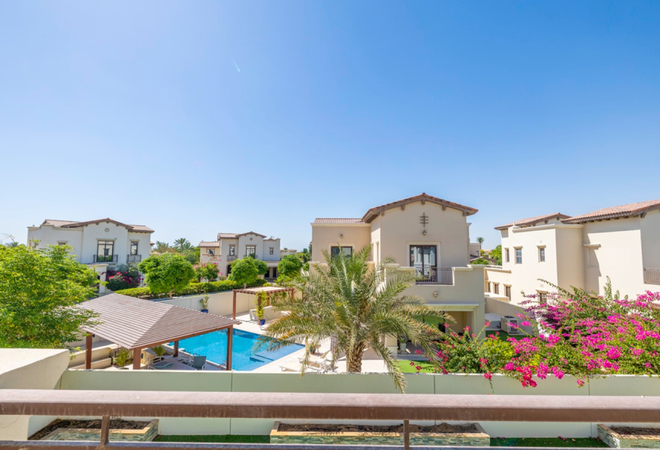 4 bedroom villa in Rosa, Arabian Ranches 2: 21