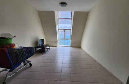 Apartment - 1 Bedroom - 2 Bathrooms for rent in Building 226 - Mogul Cluster - Discovery Gardens - Dubai