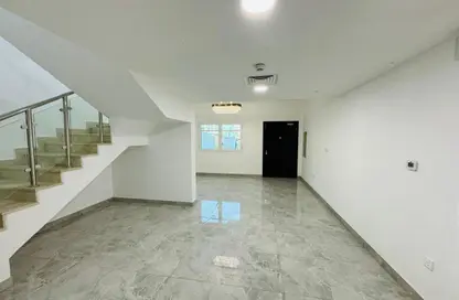 تاون هاوس - 4 غرف نوم - 5 حمامات للبيع في شقق الخريف - سيزون كوميونيتي - منطقة 15 - قرية جميرا الدائرية - دبي