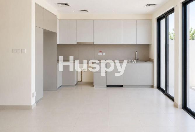 Single Row | Well Maintained | Landscaped photo 3