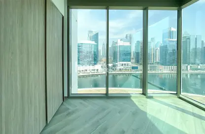 شقة - 2 غرف نوم - 2 حمامات للايجار في بنينسولا ثري - بنينسولا - الخليج التجاري - دبي