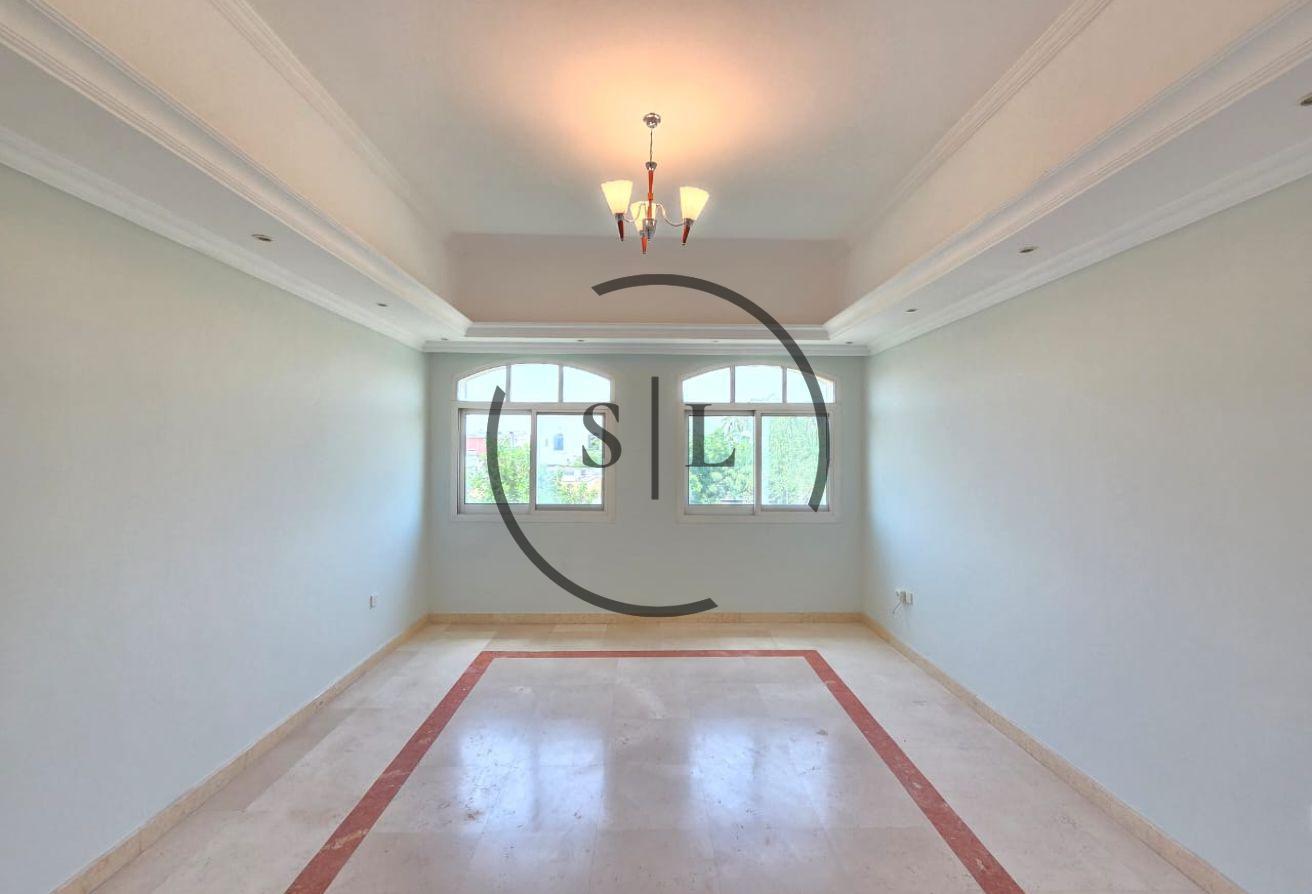 Well-maintained | Private Pool | Garden | 2 Living photo 10