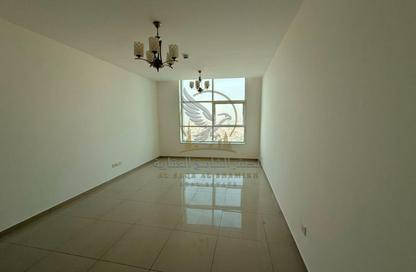 Apartment - 2 Bedrooms - 3 Bathrooms for rent in Al Khan Corniche - Al Khan - Sharjah Apartment - 2 Bedrooms - 3 Bathrooms for rent in Al Khan Corniche - Al Khan - Sharjah