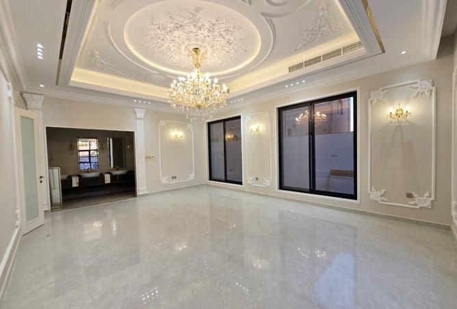 99142418 - Property Image 3