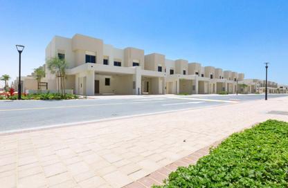 Townhouse - 3 Bedrooms - 4 Bathrooms for rent in Noor Townhouses - Town Square - Dubai
