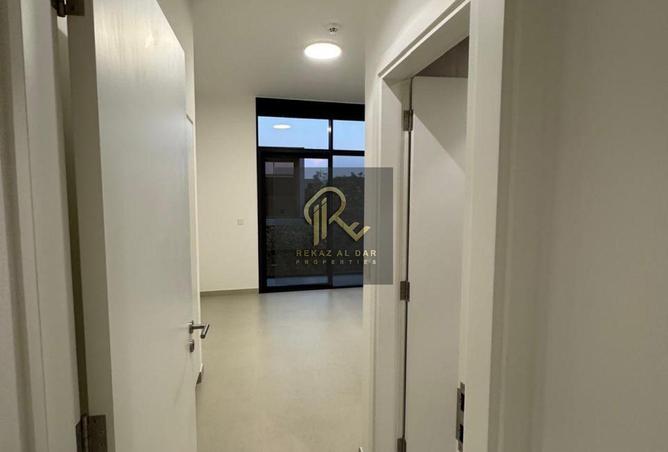 83242323 - Property Image 3