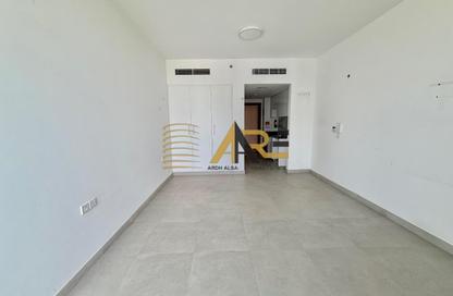 Apartment - Studio - 1 Bathroom for rent in Rehan Apartments - Aljada - Sharjah
