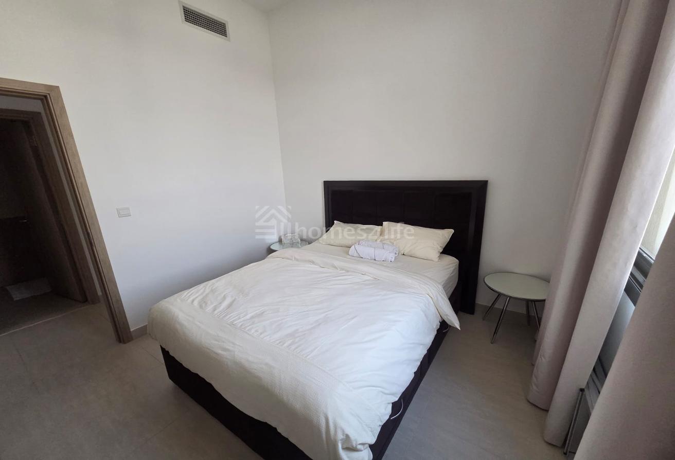 Fully Furnished | Pool View | High Floor | Vacant photo 9