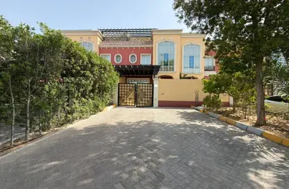 Villa - 4 Bedrooms - 6 Bathrooms for rent in Binal Jesrain - Between Two Bridges - Abu Dhabi