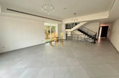 فيلا - 3 غرف نوم - 5 حمامات للايجار في B بناية صالح بن لاحج بلوك - بناية صالح بن لاحج - قرية جميرا الدائرية - دبي