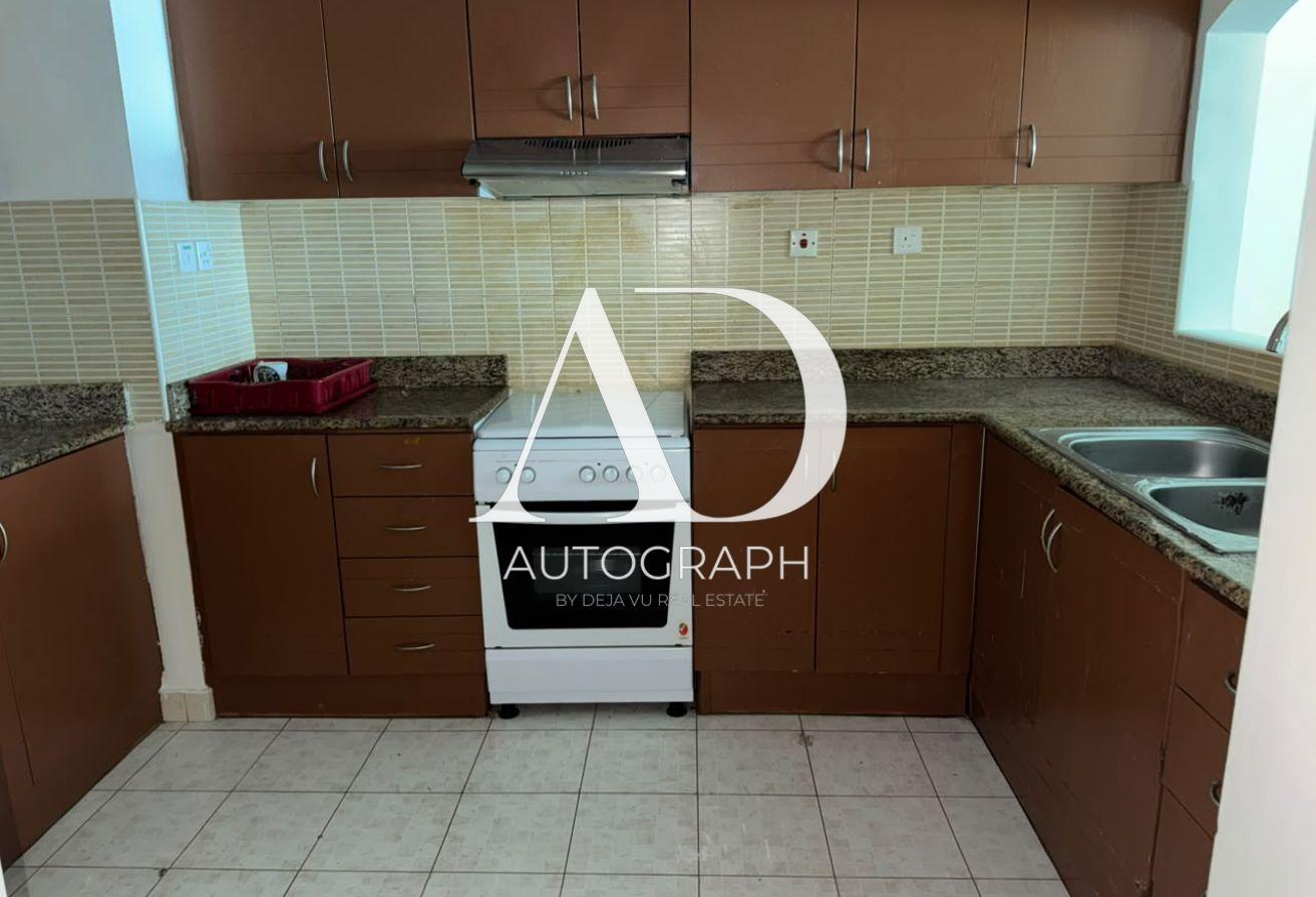 Furnished | Vacant | No Balcony photo 10