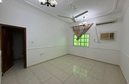 Villa - 7+ Bedrooms - 7+ Bathrooms for rent in Julfar - Ras Al Khaimah