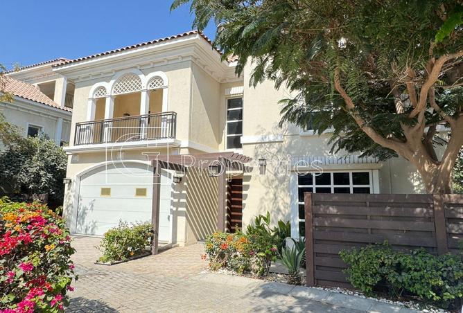 56955685 - Property Image 2