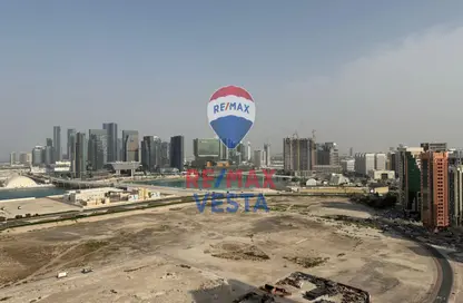 Apartment - 3 Bedrooms - 3 Bathrooms for rent in Al Aryam Tower - Tourist Club Area - Abu Dhabi