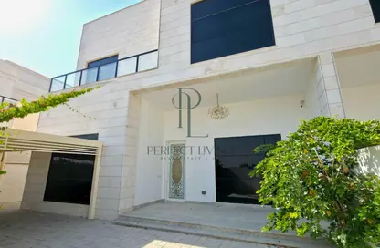 Villa - 5 Bedrooms - 7 Bathrooms for rent in Nad Al Sheba Gardens 1 - Nad Al Sheba Gardens - Nad Al Sheba 1 - Nad Al Sheba - Dubai Villa - 5 Bedrooms - 7 Bathrooms for rent in Nad Al Sheba Gardens 1 - Nad Al Sheba Gardens - Nad Al Sheba 1 - Nad Al Sheba - Dubai
