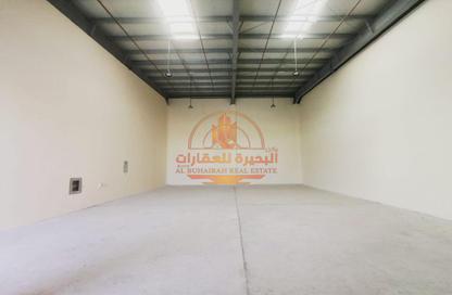 Warehouse - Studio - 1 Bathroom for rent in Al Sajaa S - Al Sajaa - Sharjah