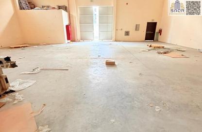 Warehouse - Studio - 1 Bathroom for rent in Umm Al Thuoob - Umm Al Quwain