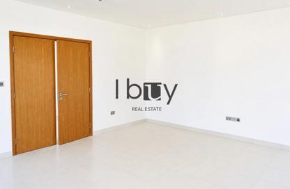 Villa - 4 - 7 for rent in West Yas - Yas Island - Abu Dhabi