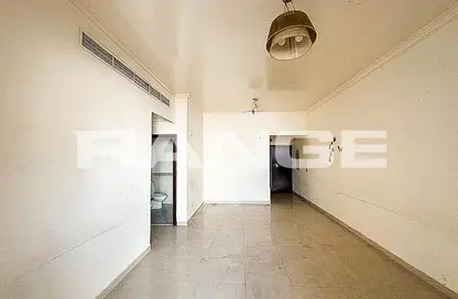 Apartment - 1 Bedroom - 2 Bathrooms for rent in Sunrise New Mankhool - Al Raffa - Bur Dubai - Dubai