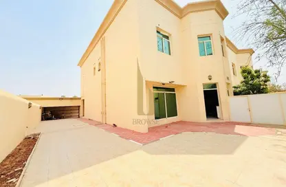 Villa - 4 Bedrooms - 4 Bathrooms for rent in Jumeirah 3 Villas - Jumeirah 3 - Jumeirah - Dubai