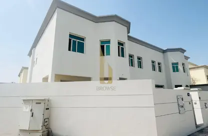 Villa - 4 Bedrooms - 4 Bathrooms for rent in Jumeirah 3 Villas - Jumeirah 3 - Jumeirah - Dubai