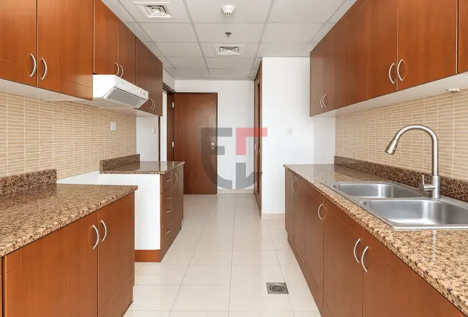 98687619 - Property Image 3