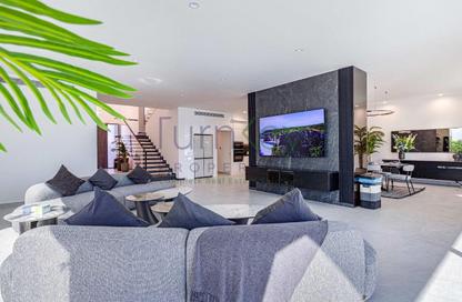 Villa - 5 Bedrooms - 6 Bathrooms for rent in Garden Homes Frond L - Garden Homes - Palm Jumeirah - Dubai