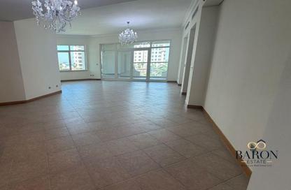 Apartment - 3 Bedrooms - 4 Bathrooms for rent in Al Sarrood - Shoreline Apartments - Palm Jumeirah - Dubai