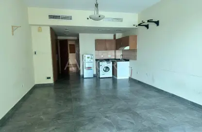 شقة - 1 حمام للايجار في C برج - لاجو فيستا - مدينة دبي للإنتاج (اي ام بي زد) - دبي