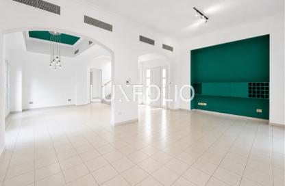 Villa - 3 Bedrooms - 4 Bathrooms for sale in Deema 3 - Deema - The Lakes - Dubai