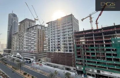 Apartment - 1 Bedroom - 1 Bathroom for rent in Binghatti Crest - District 13 - Jumeirah Village Circle - Dubai