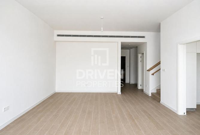 Single Row | Near the Hub | High Demanded Unit
