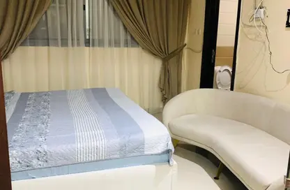 Apartment - 1 Bathroom for rent in Al Qulaya'ah - Al Sharq - Sharjah