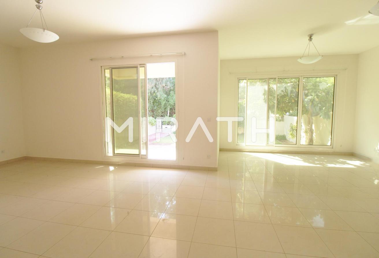 BEAUTIFUL 3BR VILLA | SHARED POOL | PRIVATE GARDEN photo 4