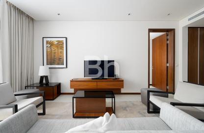 Apartment - 3 Bedrooms - 5 Bathrooms for sale in Vida Residence 2 - Vida Residence - The Hills - Dubai