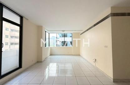 Apartment - 3 - 4 for rent in Golden Sands 7 - Al Mankhool - Bur Dubai - Dubai