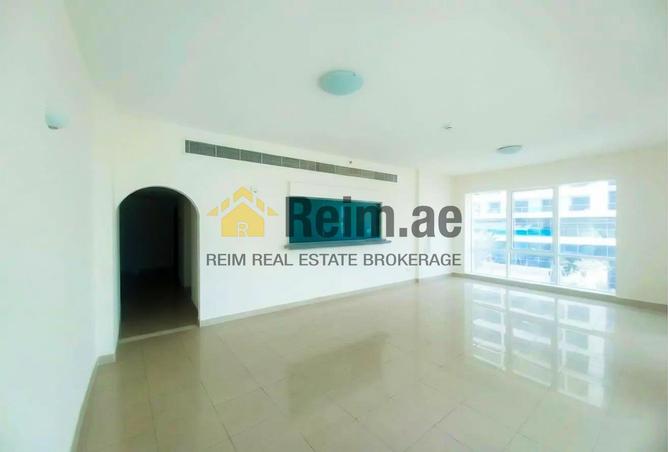 73857077 - Property Image 2