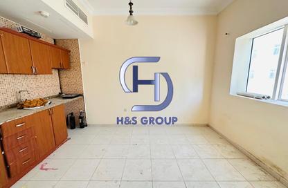Apartment - Studio - 1 Bathroom for rent in Al Shamsi 1 - Muwaileh Commercial - Sharjah