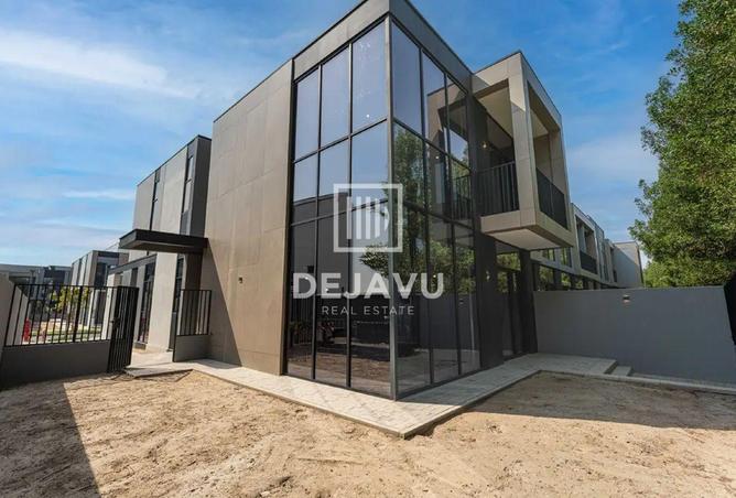 Huge Layout|Modern Family Living|Prime Community