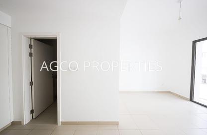 Apartment - 2 - 2 for sale in Hayat Boulevard 1A - Hayat Boulevard 1 - Hayat Boulevard - Town Square - Dubai