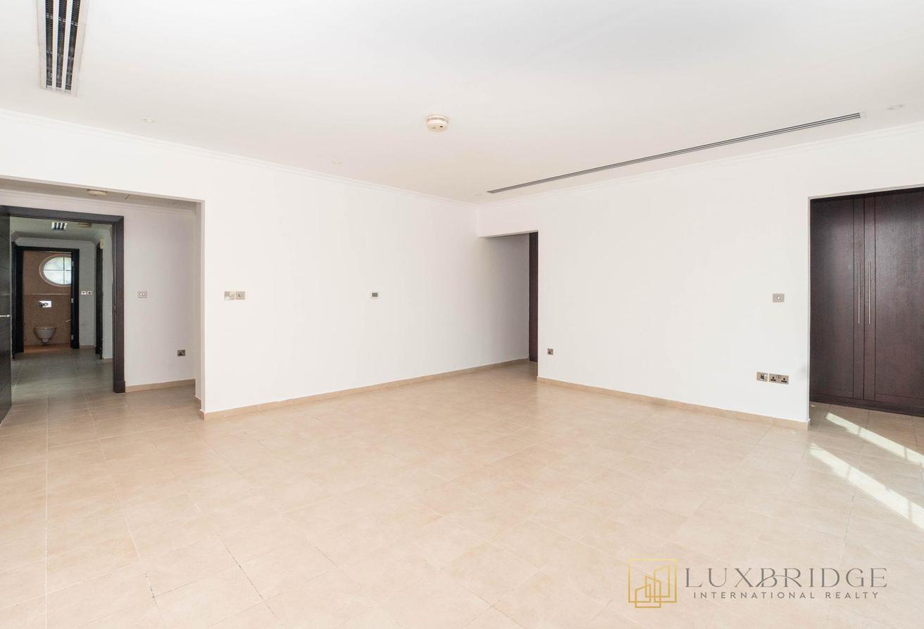 Landmark View | Spacious | Negotiable Price photo 4