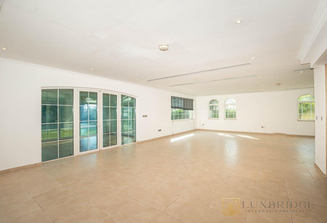 Landmark View | Spacious | Negotiable Price photo 6