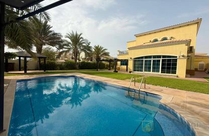 Villa - 4 Bedrooms - 5 Bathrooms for rent in District 4 - Jumeirah Park - Dubai