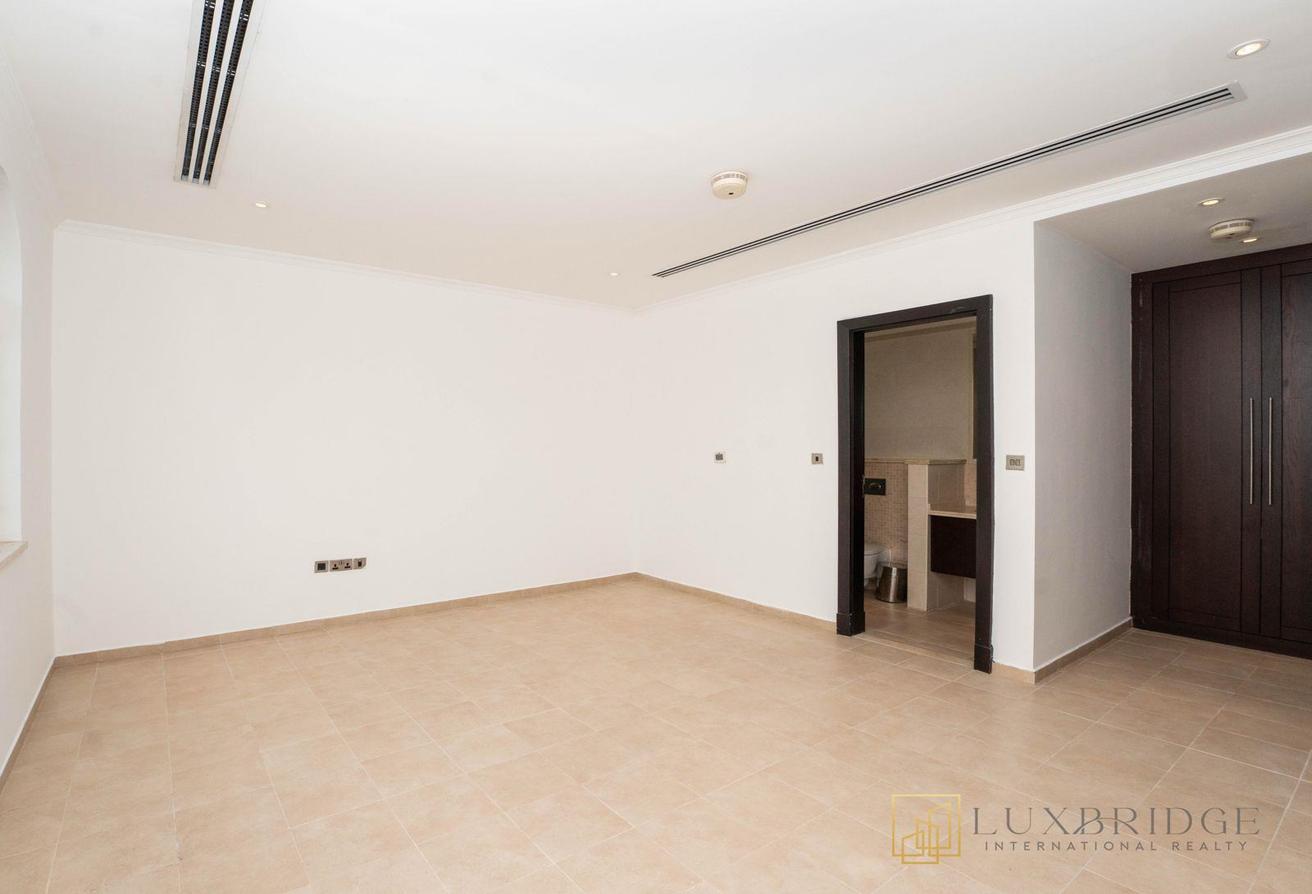Landmark View | Spacious | Negotiable Price photo 11