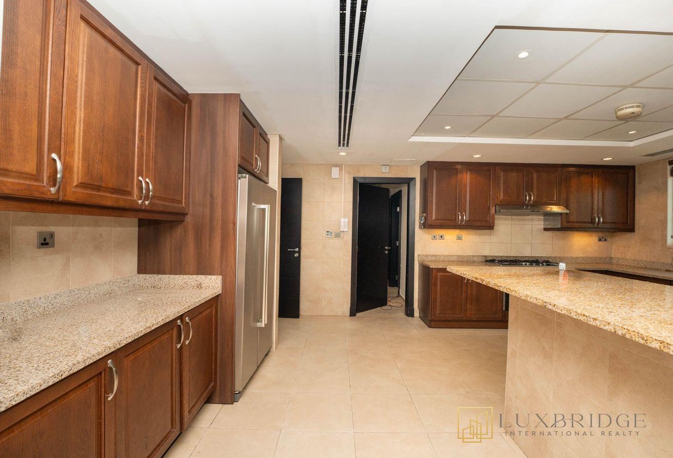 Landmark View | Spacious | Negotiable Price photo 15