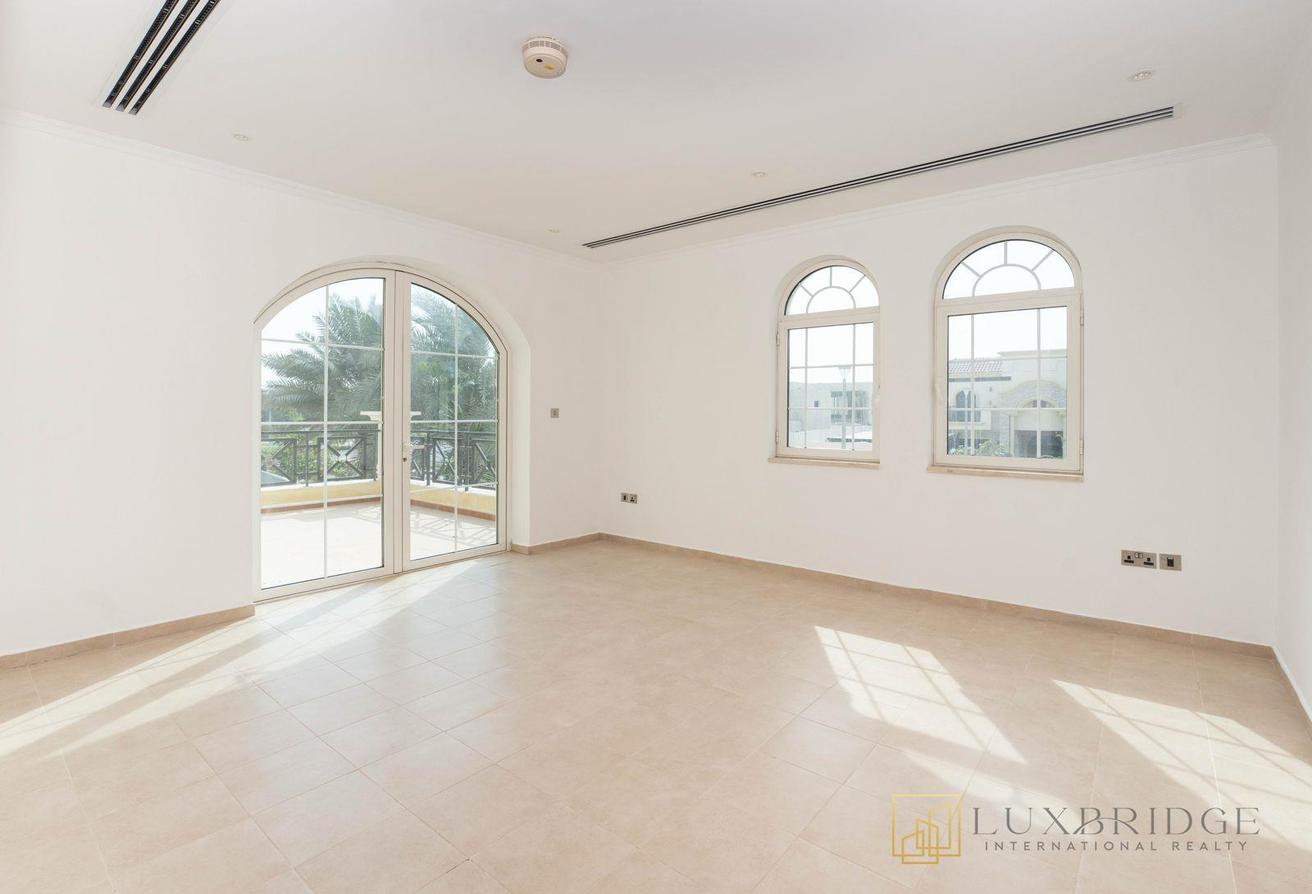 Landmark View | Spacious | Negotiable Price photo 8