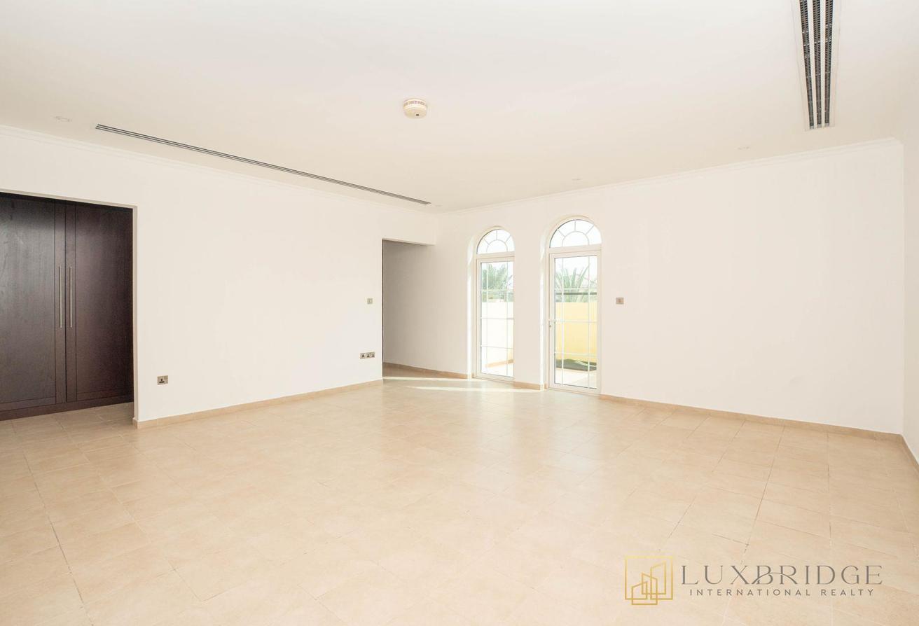 Landmark View | Spacious | Negotiable Price photo 5