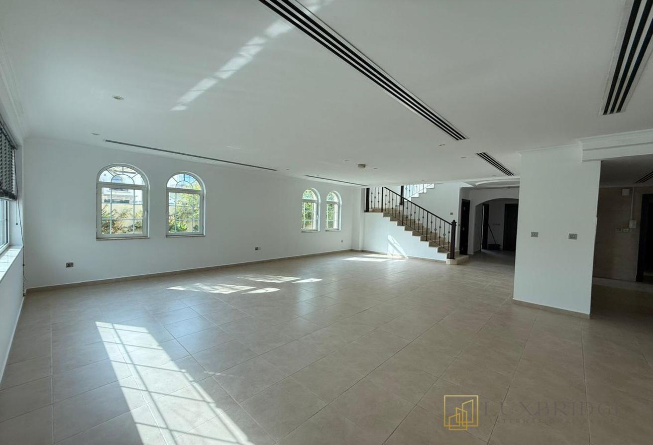 Landmark View | Spacious | Negotiable Price photo 7